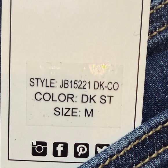 Judy Blue Deep Indigo Jean Shorts Mid Rise - Picture 5 of 6